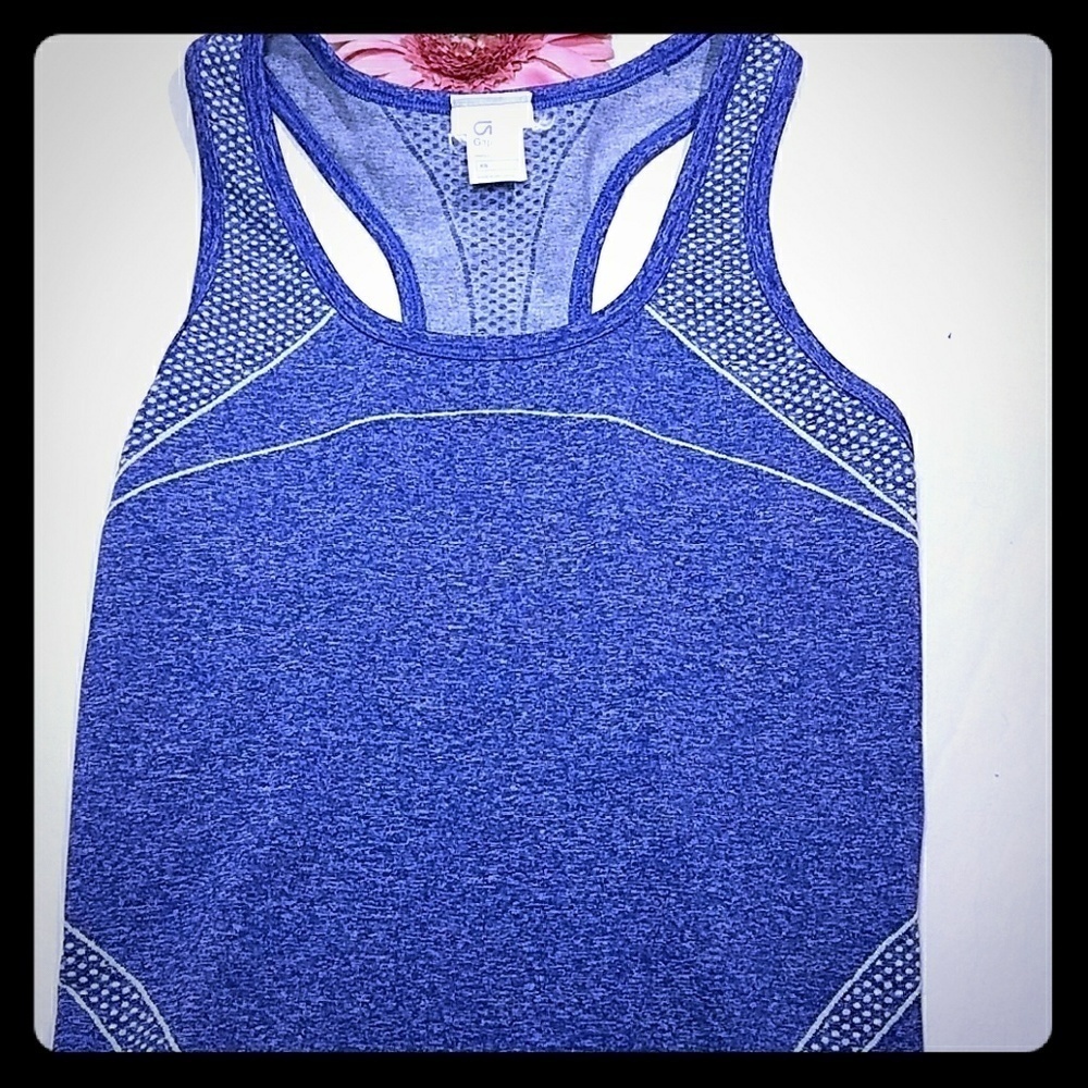 🌸GapFit Racerback Athletic Top